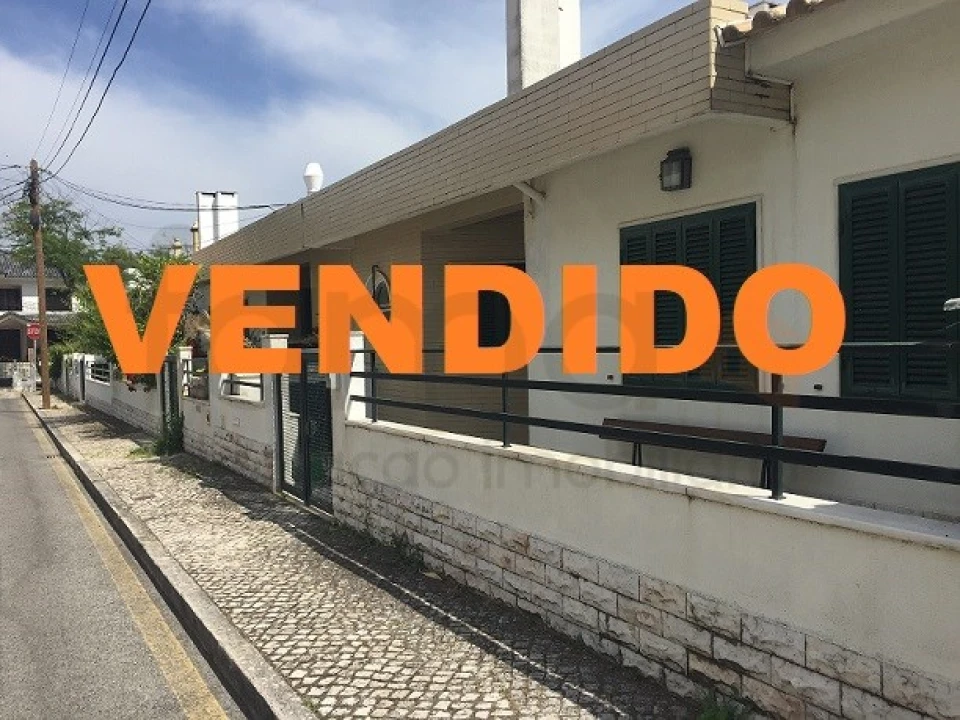 Apartamento T4 para Venda em Oeiras e São Julião da Barra, Paço de Arcos e Caxias Foto 1