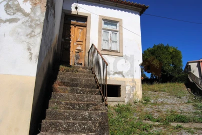Moradia T20 para Venda em Tortosendo