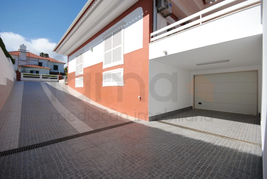 Moradia T4 para Venda em Santa Maria e São Miguel, São Martinho, São Pedro Penaferrim Foto 7