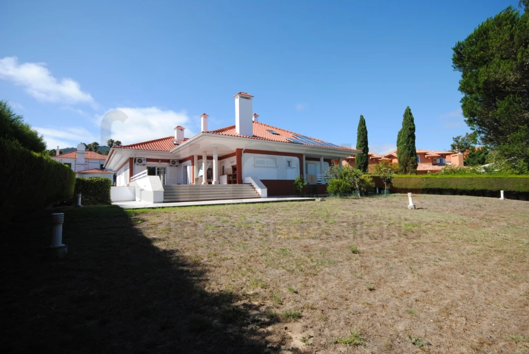 Moradia T4 para Venda em Santa Maria e São Miguel, São Martinho, São Pedro Penaferrim Foto 9