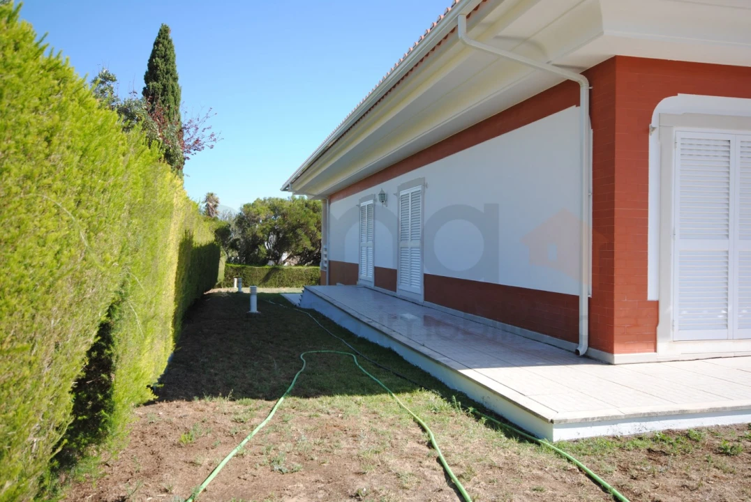 Moradia T4 para Venda em Santa Maria e São Miguel, São Martinho, São Pedro Penaferrim Foto 14