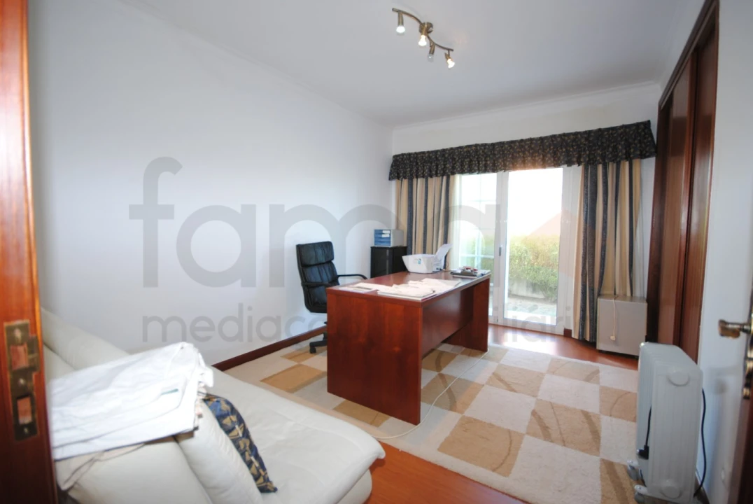 Moradia T4 para Venda em Santa Maria e São Miguel, São Martinho, São Pedro Penaferrim Foto 45
