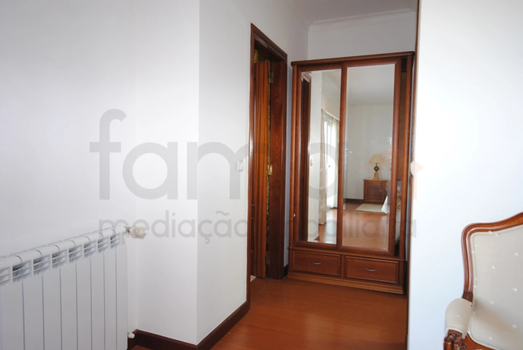 Moradia T4 para Venda em Santa Maria e São Miguel, São Martinho, São Pedro Penaferrim Foto 54