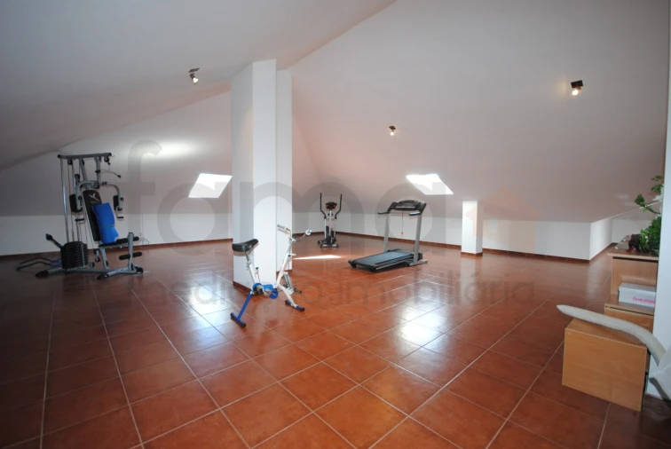 Moradia T4 para Venda em Santa Maria e São Miguel, São Martinho, São Pedro Penaferrim Foto 68