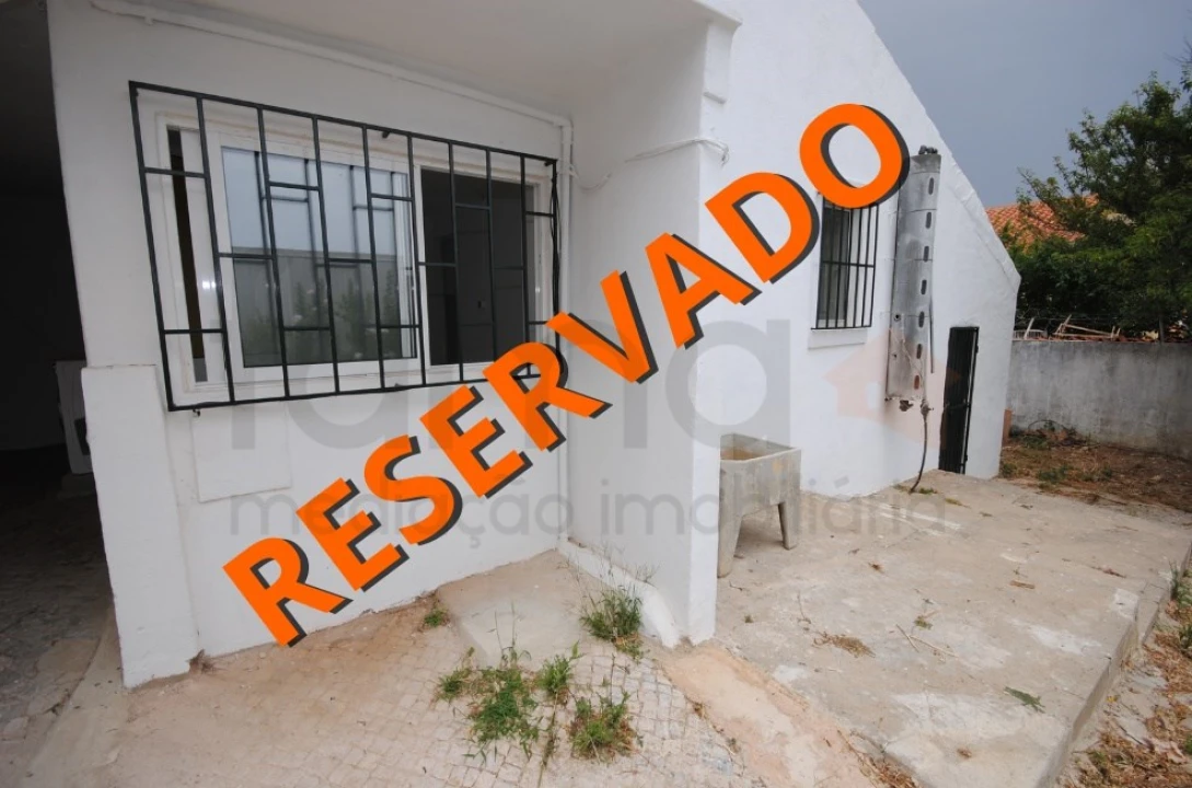 Apartamento T2 para Arrendamento em Carcavelos e Parede Foto 1