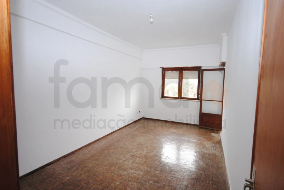 Apartamento T2 para Venda em Oeiras e São Julião da Barra, Paço de Arcos e Caxias Foto 2