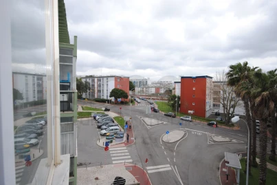 Apartamento T2 para Venda em Oeiras e São Julião da Barra, Paço de Arcos e Caxias