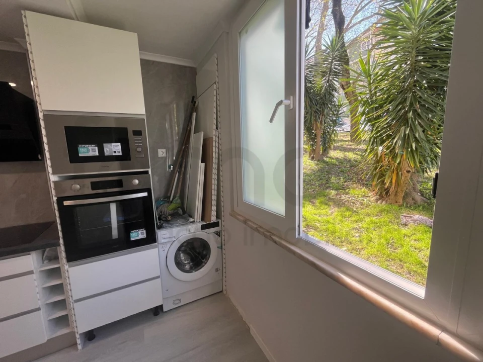 Apartamento T2 para Venda em Benfica Foto 7