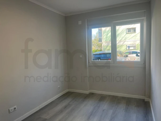 Apartamento T2 para Venda em Benfica Foto 10