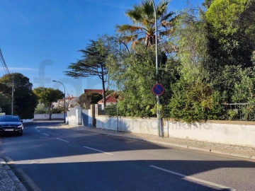 Terreno para Venda em Oeiras e São Julião da Barra, Paço de Arcos e Caxias
