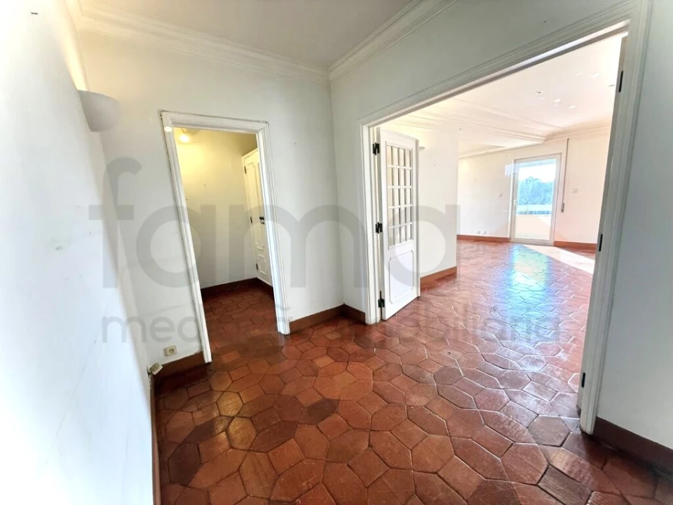 Apartamento T4 para Venda em Oeiras e São Julião da Barra, Paço de Arcos e Caxias Foto 3