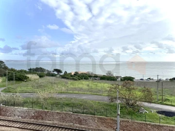 Apartamento T4 para Venda em Oeiras e São Julião da Barra, Paço de Arcos e Caxias