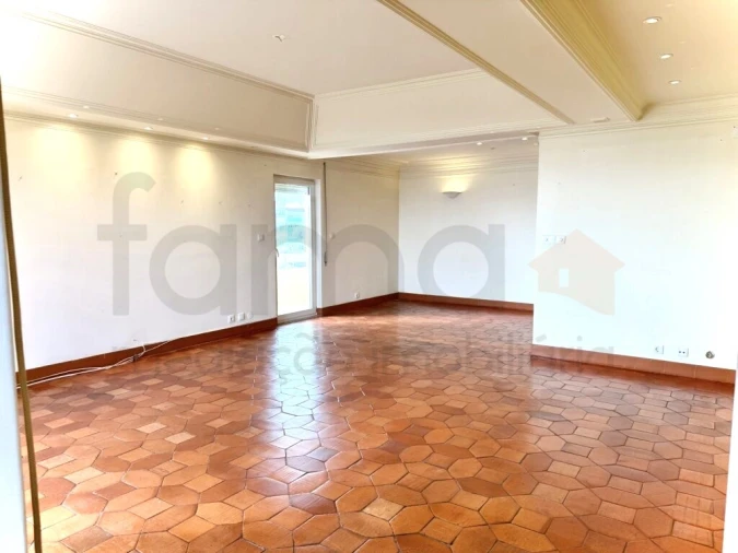 Apartamento T4 para Venda em Oeiras e São Julião da Barra, Paço de Arcos e Caxias Foto 17
