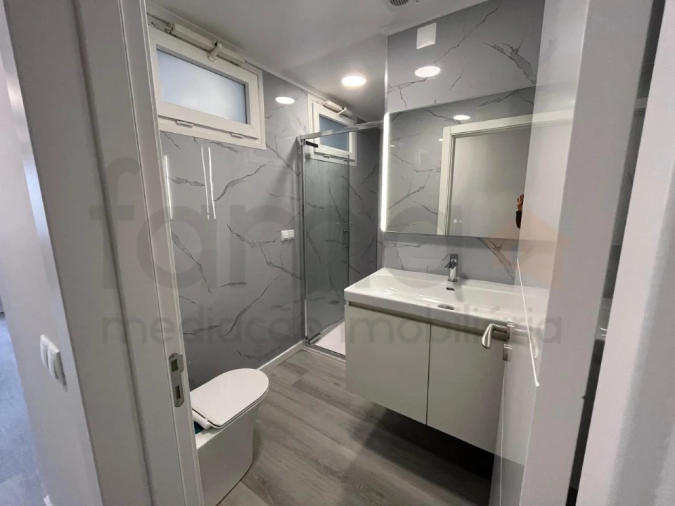Apartamento T2 para Venda em Oeiras e São Julião da Barra, Paço de Arcos e Caxias Foto 8