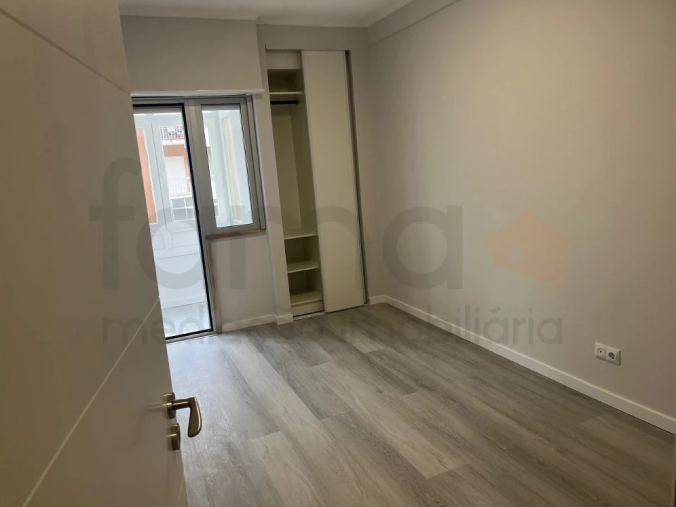 Apartamento T2 para Venda em Oeiras e São Julião da Barra, Paço de Arcos e Caxias Foto 12