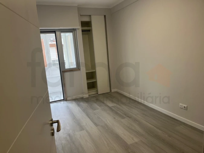 Apartamento T2 para Venda em Oeiras e São Julião da Barra, Paço de Arcos e Caxias Foto 12