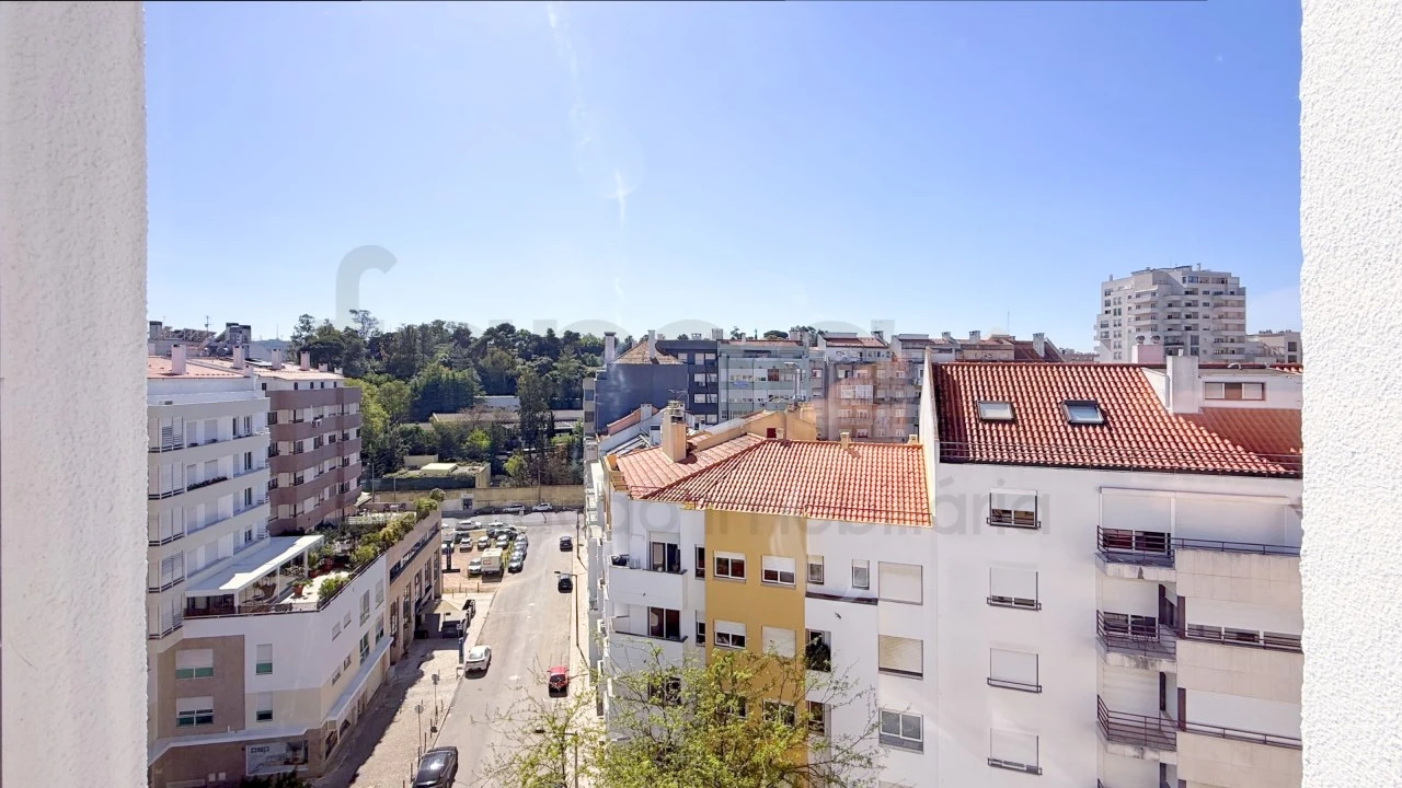 Apartamento T5 para Venda em São Domingos de Benfica Foto 35