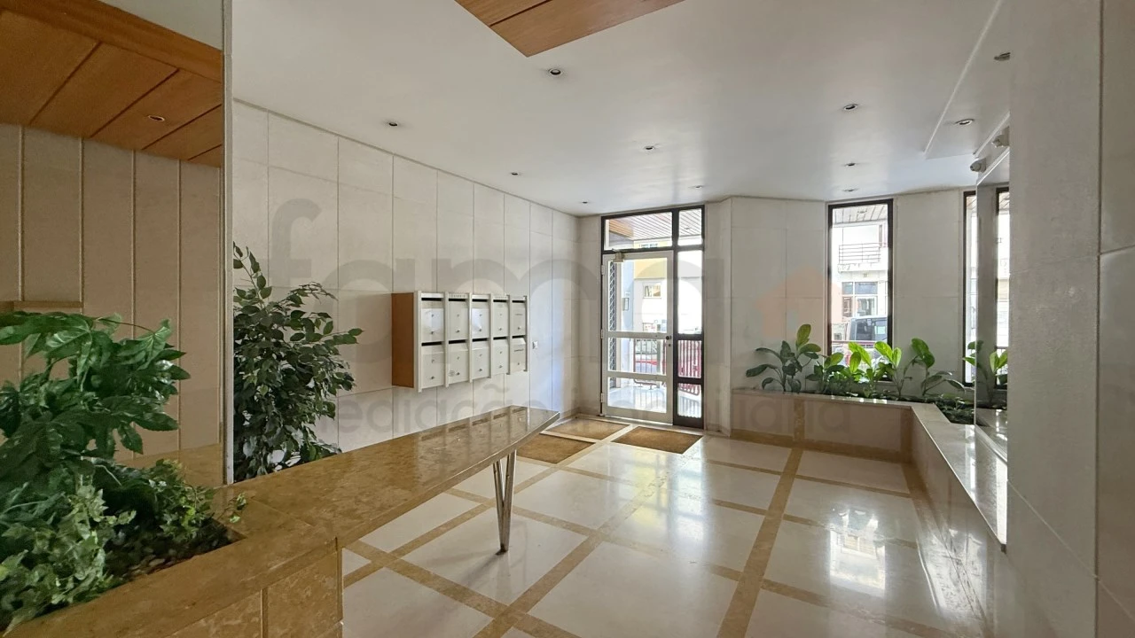 Apartamento T5 para Venda em São Domingos de Benfica Foto 95