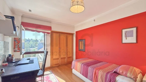 Apartamento T5 para Venda em São Domingos de Benfica