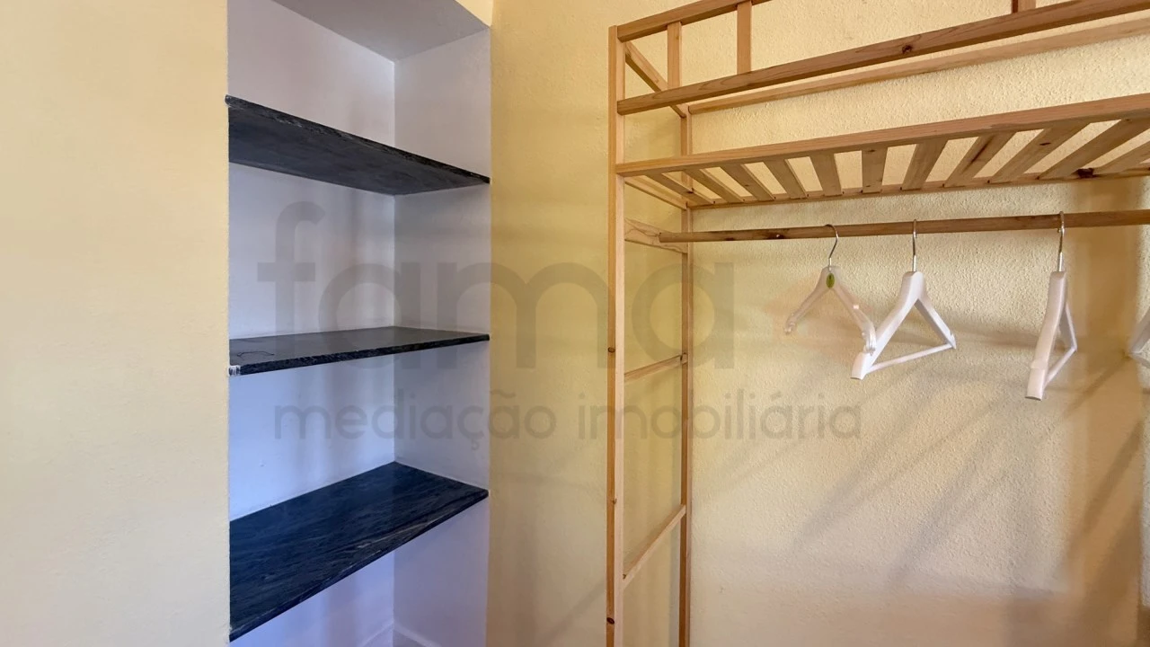 Moradia T5 para Venda em Ventosa Foto 31