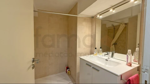 Moradia T5 para Venda em Ventosa