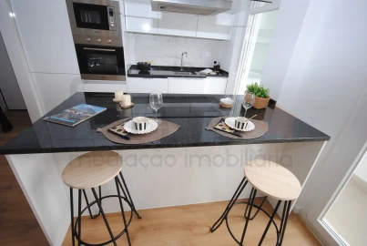 Apartamento T3 para Venda em Benfica