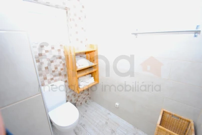 Moradia T6 para Venda em Porto Salvo