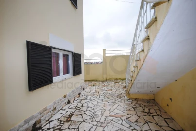 Moradia T6 para Venda em Porto Salvo