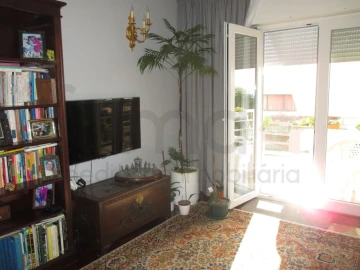 Apartamento T3 para Venda em Oeiras e São Julião da Barra, Paço de Arcos e Caxias
