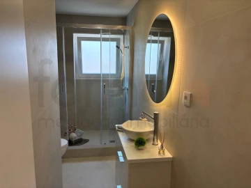 Apartamento T3 para Venda em Benfica