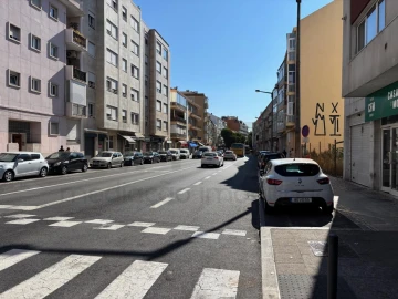 Apartamento T3 para Venda em Benfica