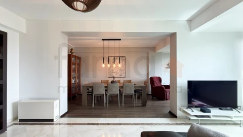 Apartamento T3 para Venda em Algés, Linda-A-Velha e Cruz Quebrada-Dafundo