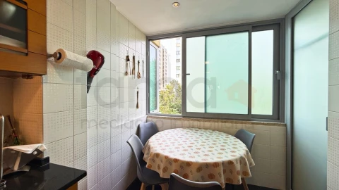 Apartamento T3 para Venda em Algés, Linda-A-Velha e Cruz Quebrada-Dafundo
