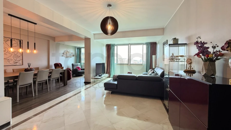 Apartamento T3 para Venda em Algés, Linda-A-Velha e Cruz Quebrada-Dafundo Foto 11