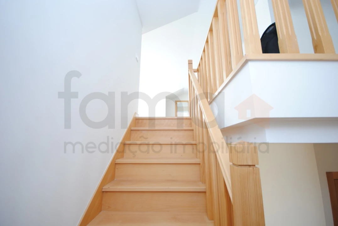 Apartamento T3 para Venda em Carcavelos e Parede Foto 34