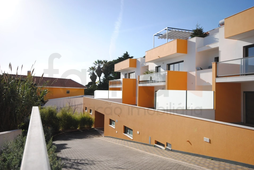 Apartamento T3 para Venda em Carcavelos e Parede Foto 79