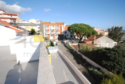 Apartamento T3 para Venda em Carcavelos e Parede