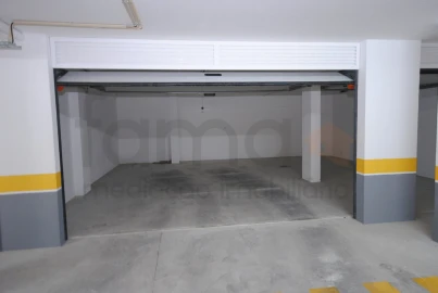 Apartamento T3 para Venda em Carcavelos e Parede