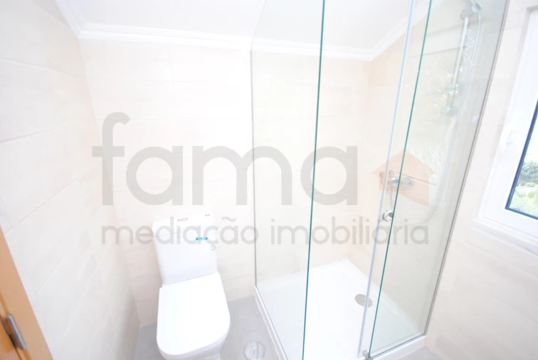 Apartamento T3 para Venda em Carcavelos e Parede Foto 30