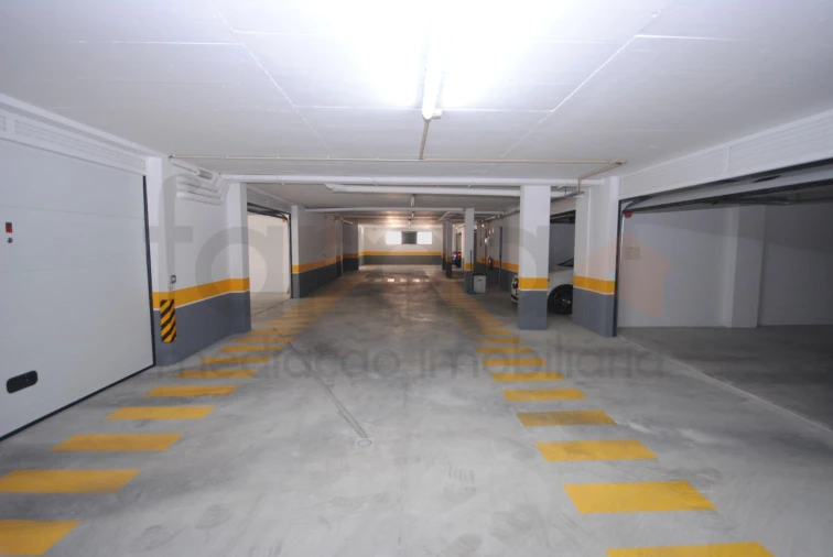 Apartamento T3 para Venda em Carcavelos e Parede Foto 75