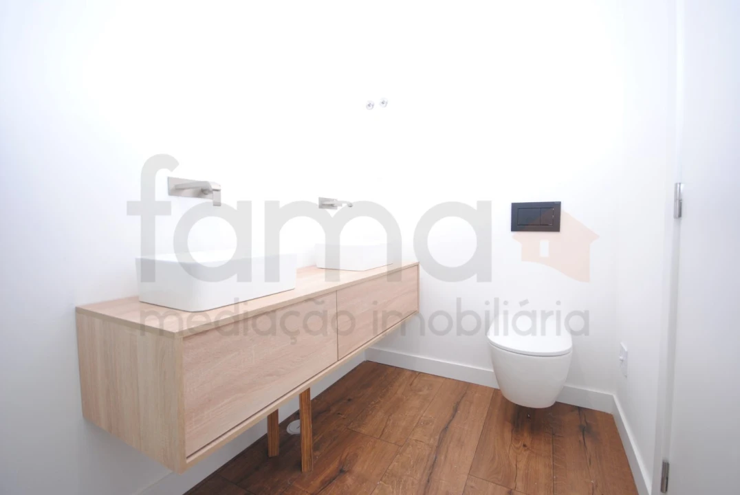 Moradia T3 para Venda em São Domingos de Rana Foto 24