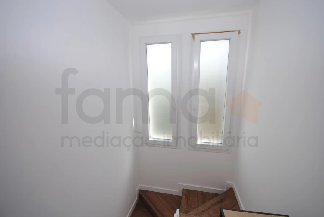 Moradia T3 para Venda em São Domingos de Rana Foto 39