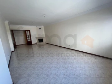 Apartamento T2 para Venda em Algueirão-Mem Martins