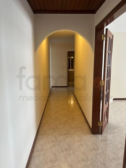 Apartamento T2 para Venda em Algueirão-Mem Martins