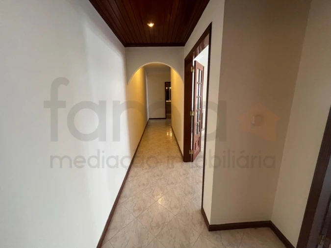 Apartamento T2 para Venda em Algueirão-Mem Martins Foto 6