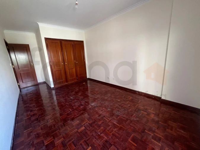 Apartamento T2 para Venda em Algueirão-Mem Martins Foto 20