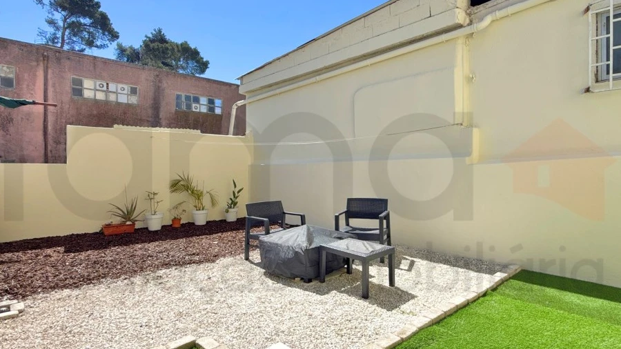 Apartamento T1 para Venda em Santo Antão e São Julião do Tojal