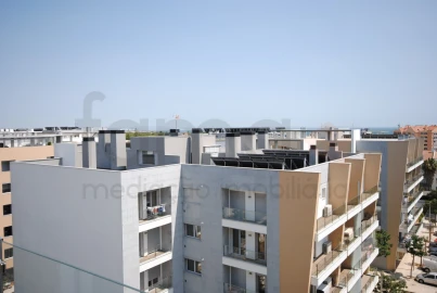 Apartamento T3 para Venda em Carcavelos e Parede