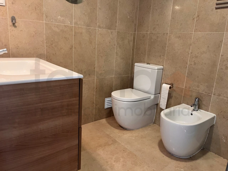 Apartamento T4 para Venda em Águas Livres Foto 20