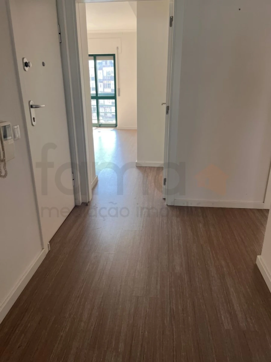 Apartamento T4 para Venda em Águas Livres Foto 28